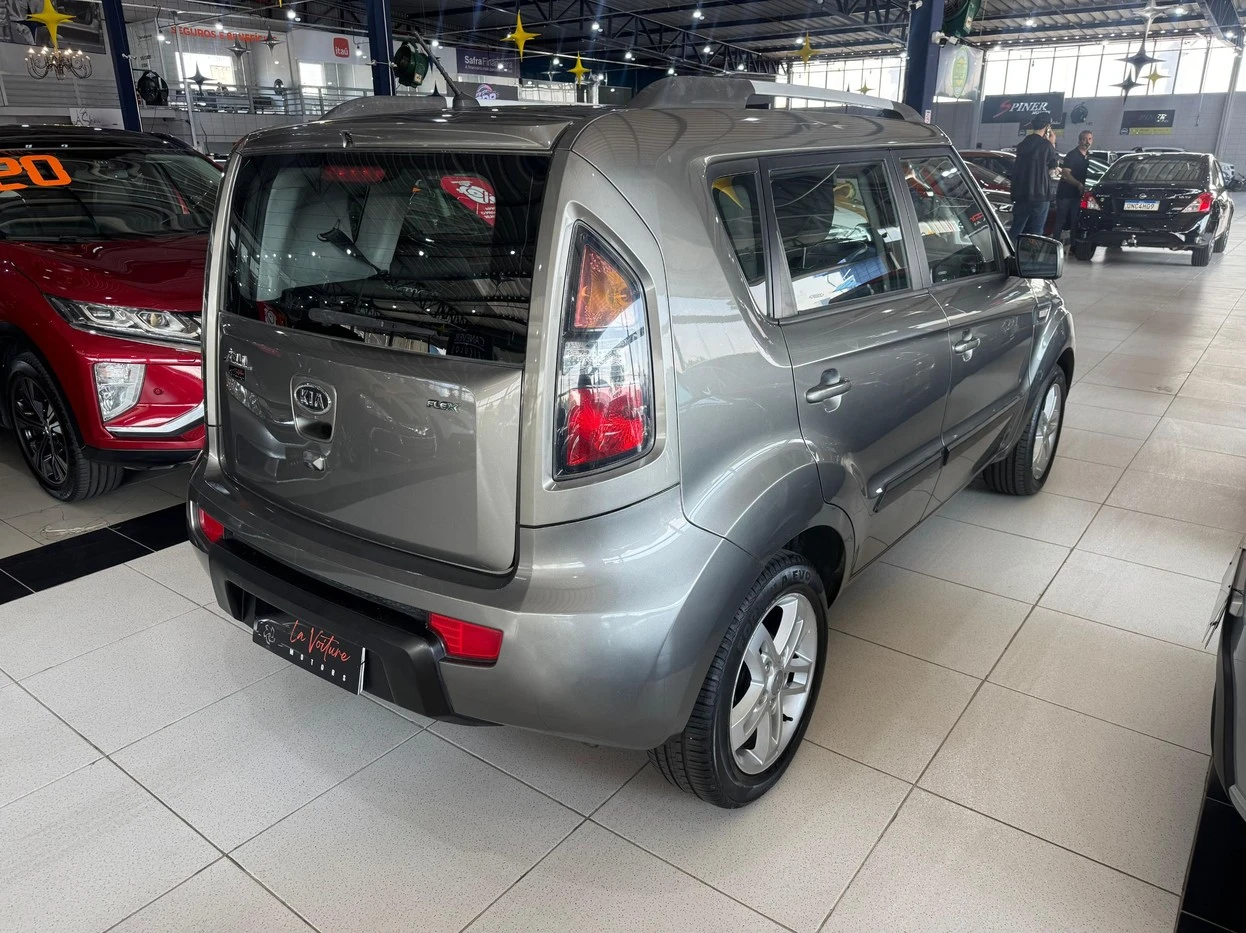 KIA SOUL