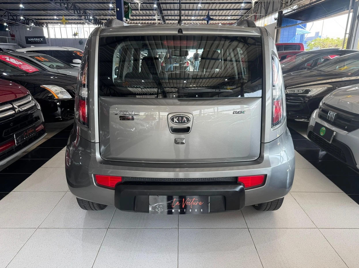 KIA SOUL
