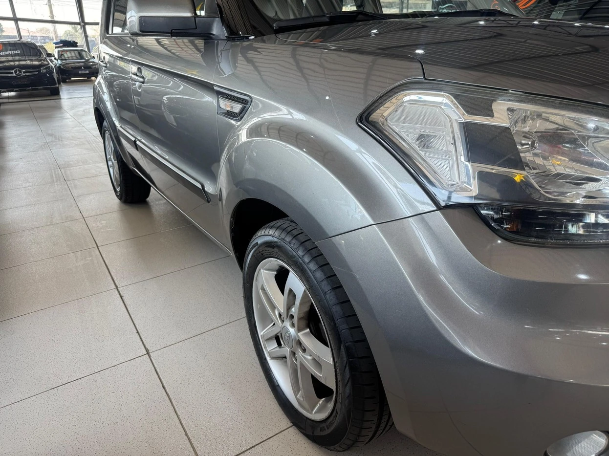 KIA SOUL