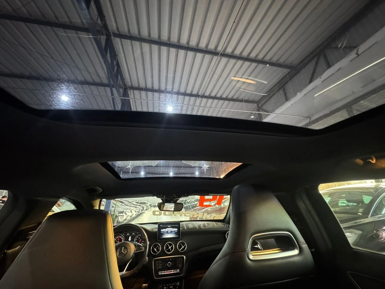 MERCEDES-BENZ GLA 250
