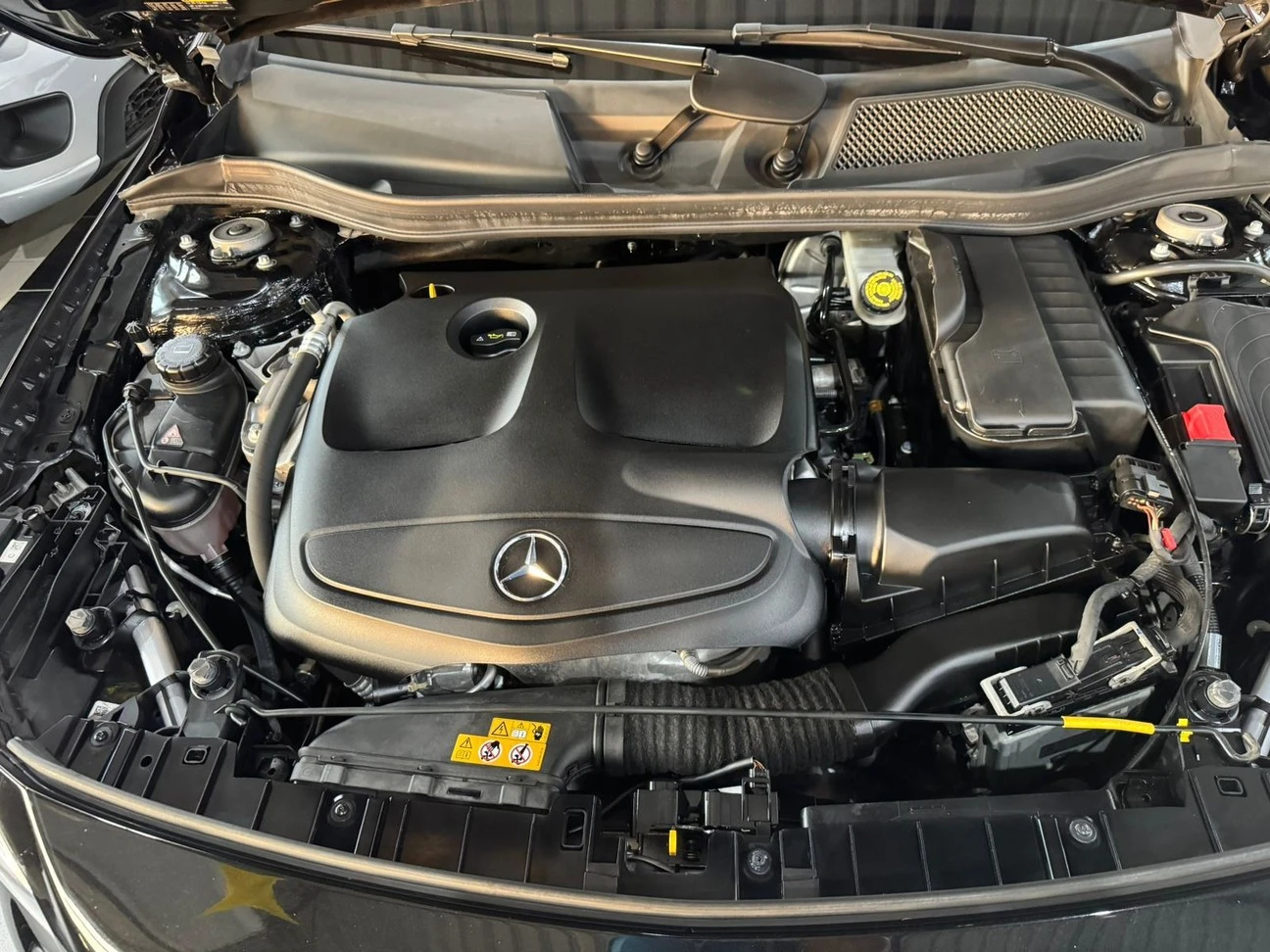 MERCEDES-BENZ GLA 250