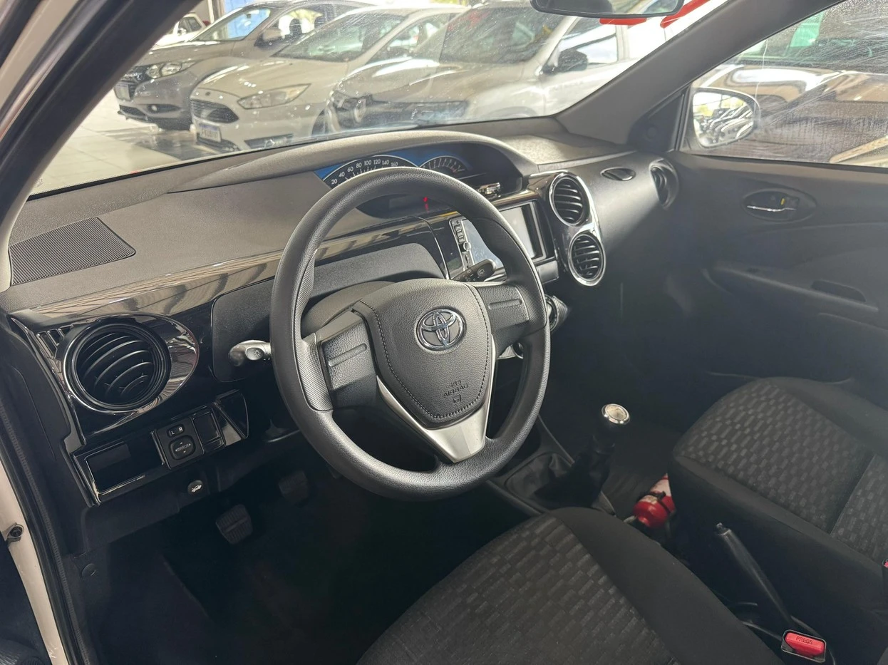 TOYOTA ETIOS