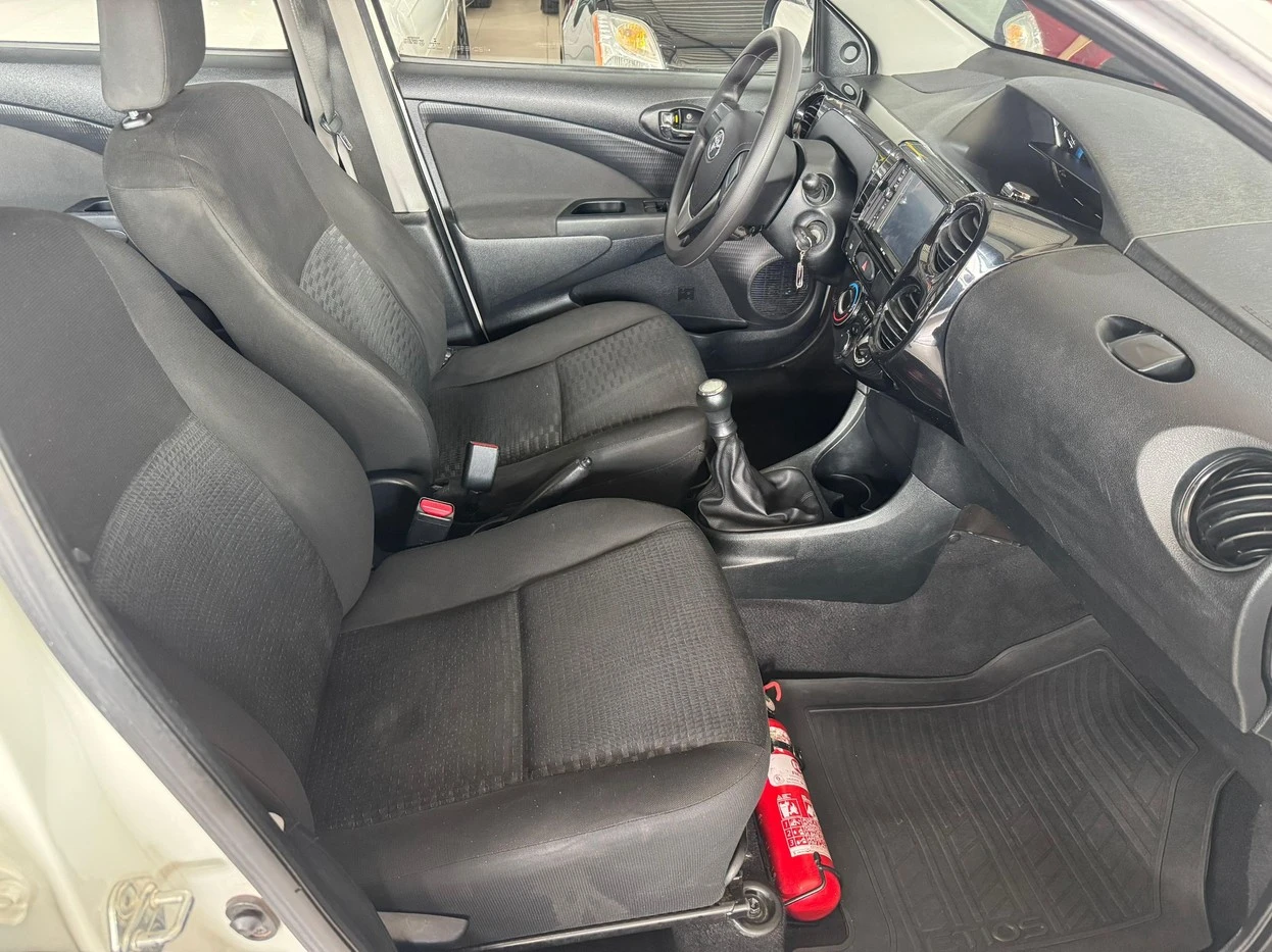 TOYOTA ETIOS