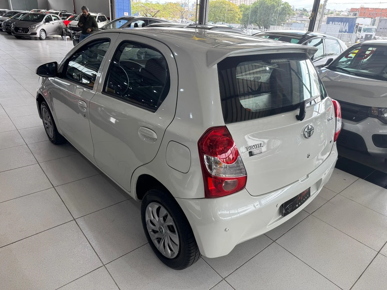 TOYOTA ETIOS