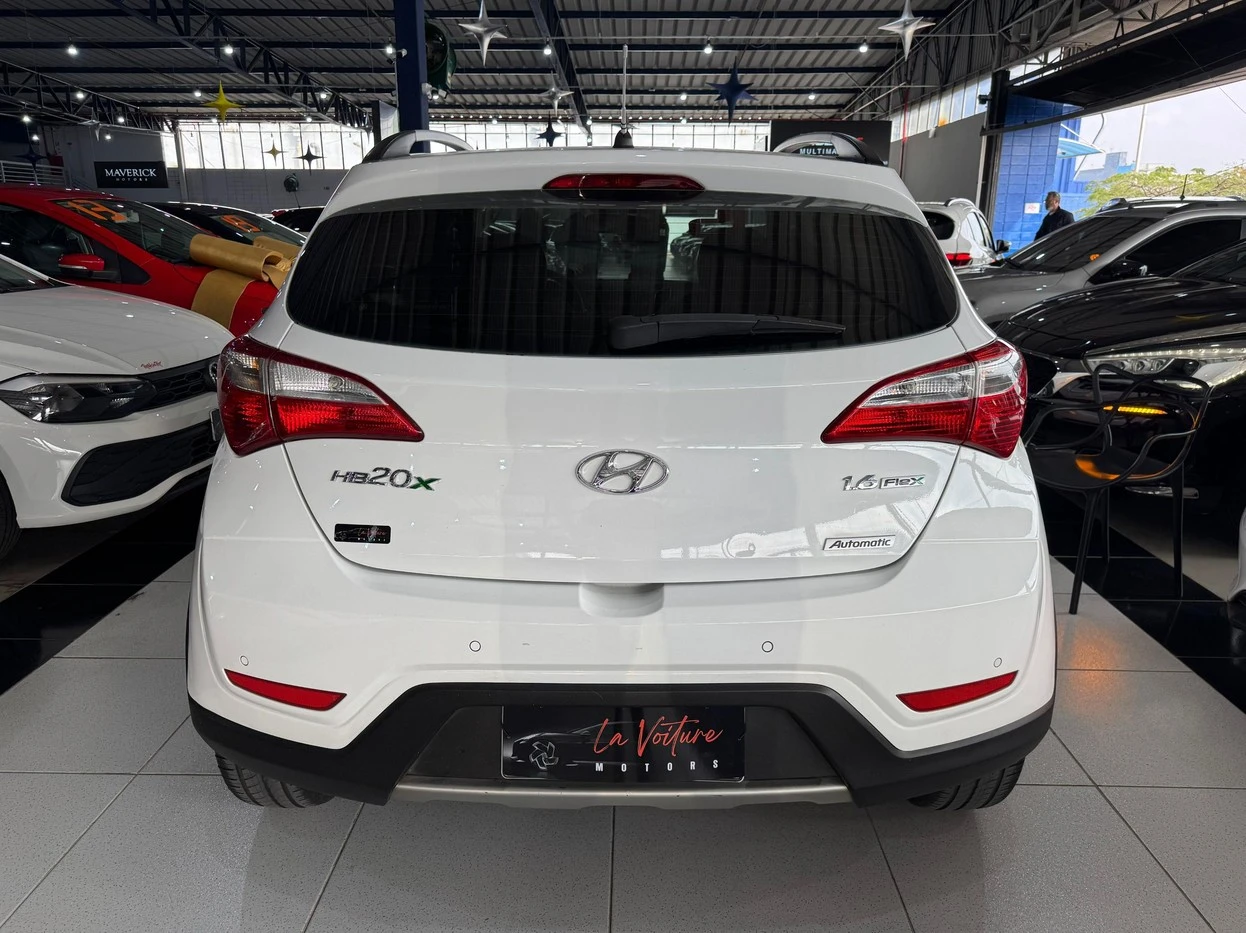 HYUNDAI HB20X