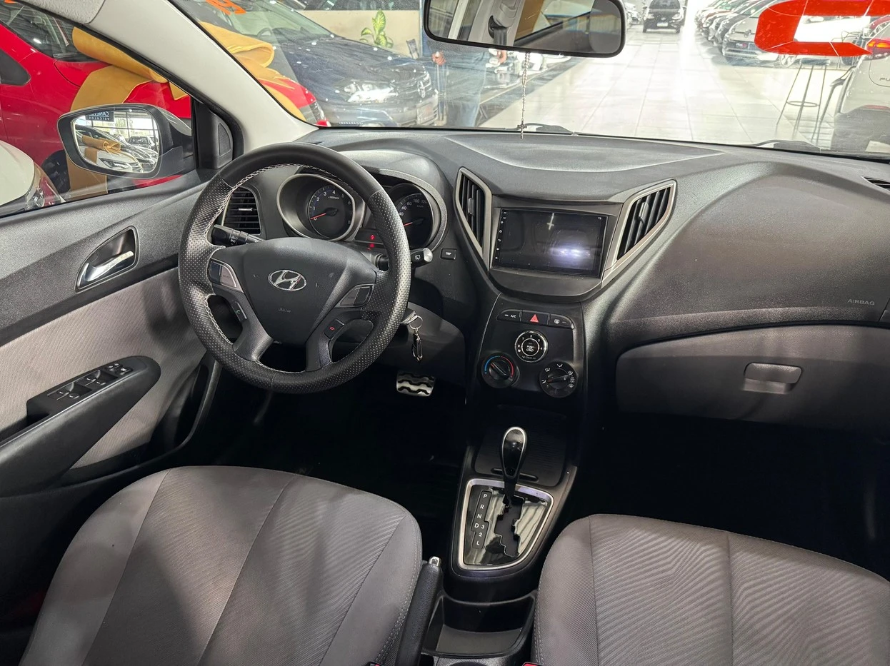 HYUNDAI HB20X