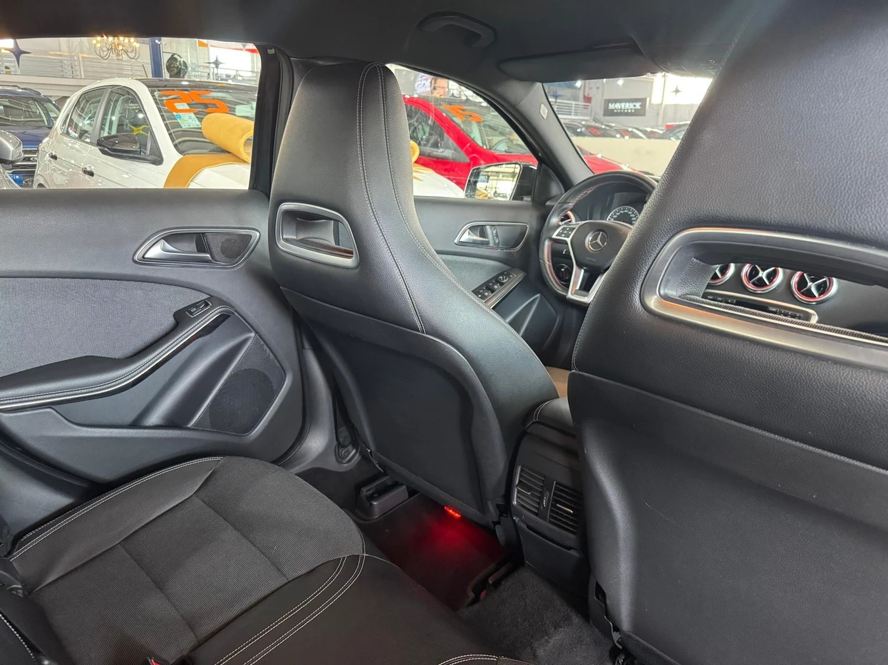 MERCEDES-BENZ A 200