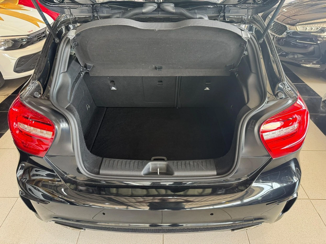MERCEDES-BENZ A 200