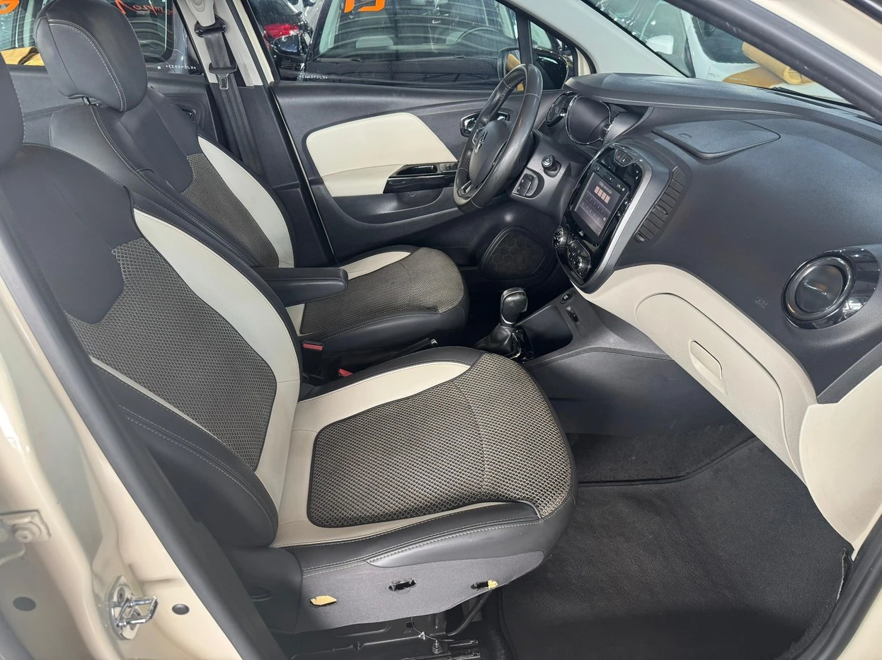 RENAULT CAPTUR