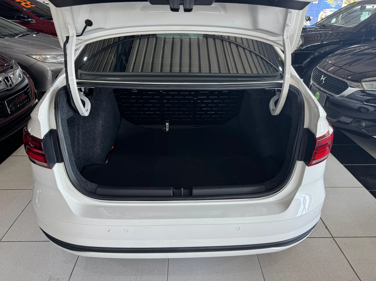 VOLKSWAGEN VIRTUS