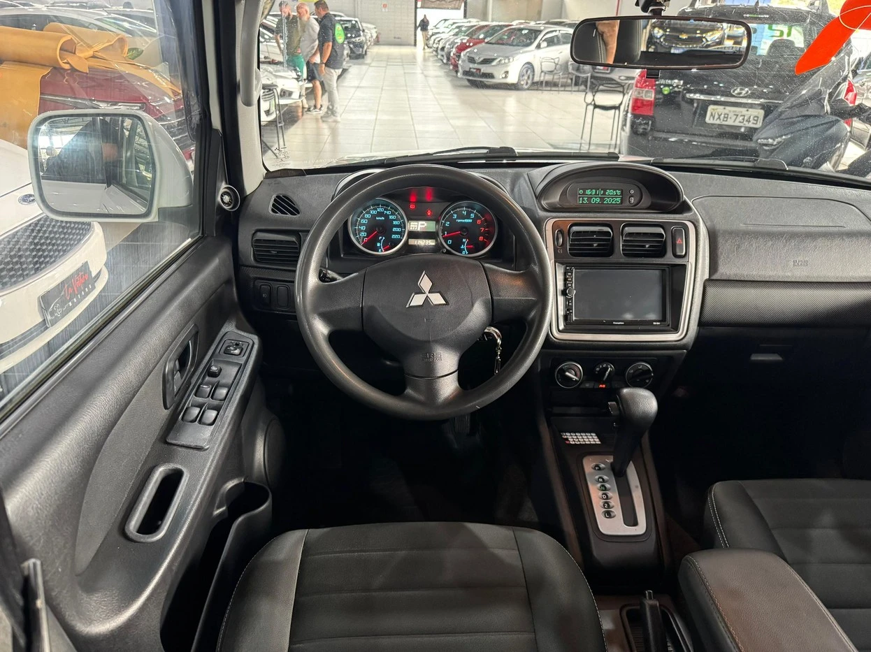 MITSUBISHI PAJERO TR4