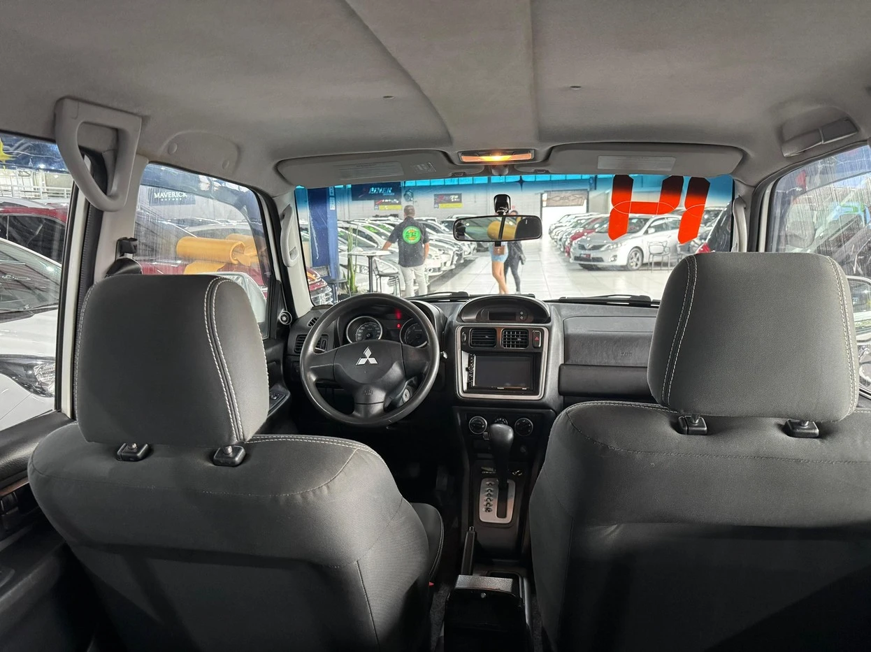 MITSUBISHI PAJERO TR4