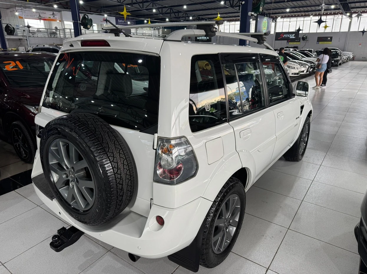 MITSUBISHI PAJERO TR4