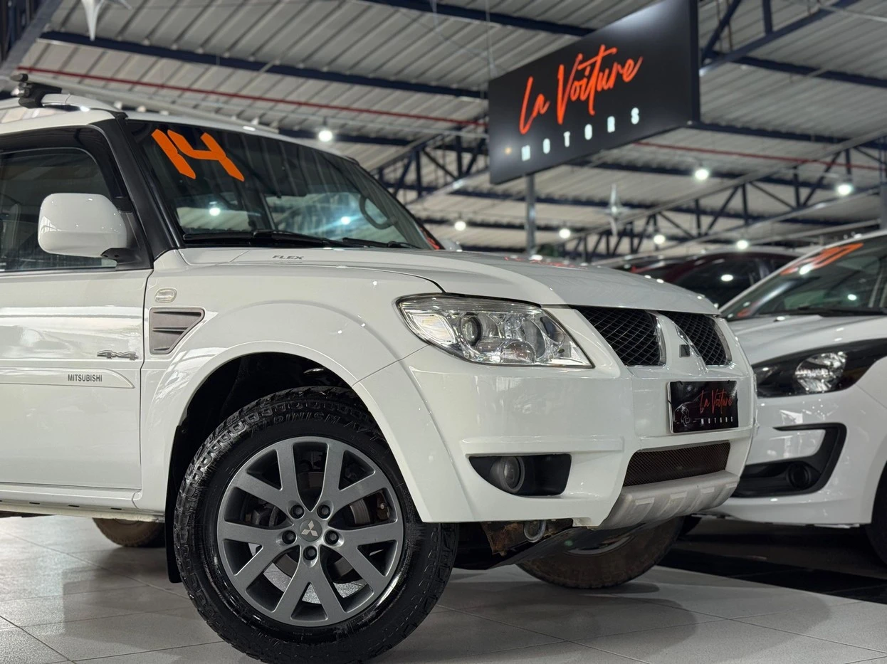 MITSUBISHI PAJERO TR4