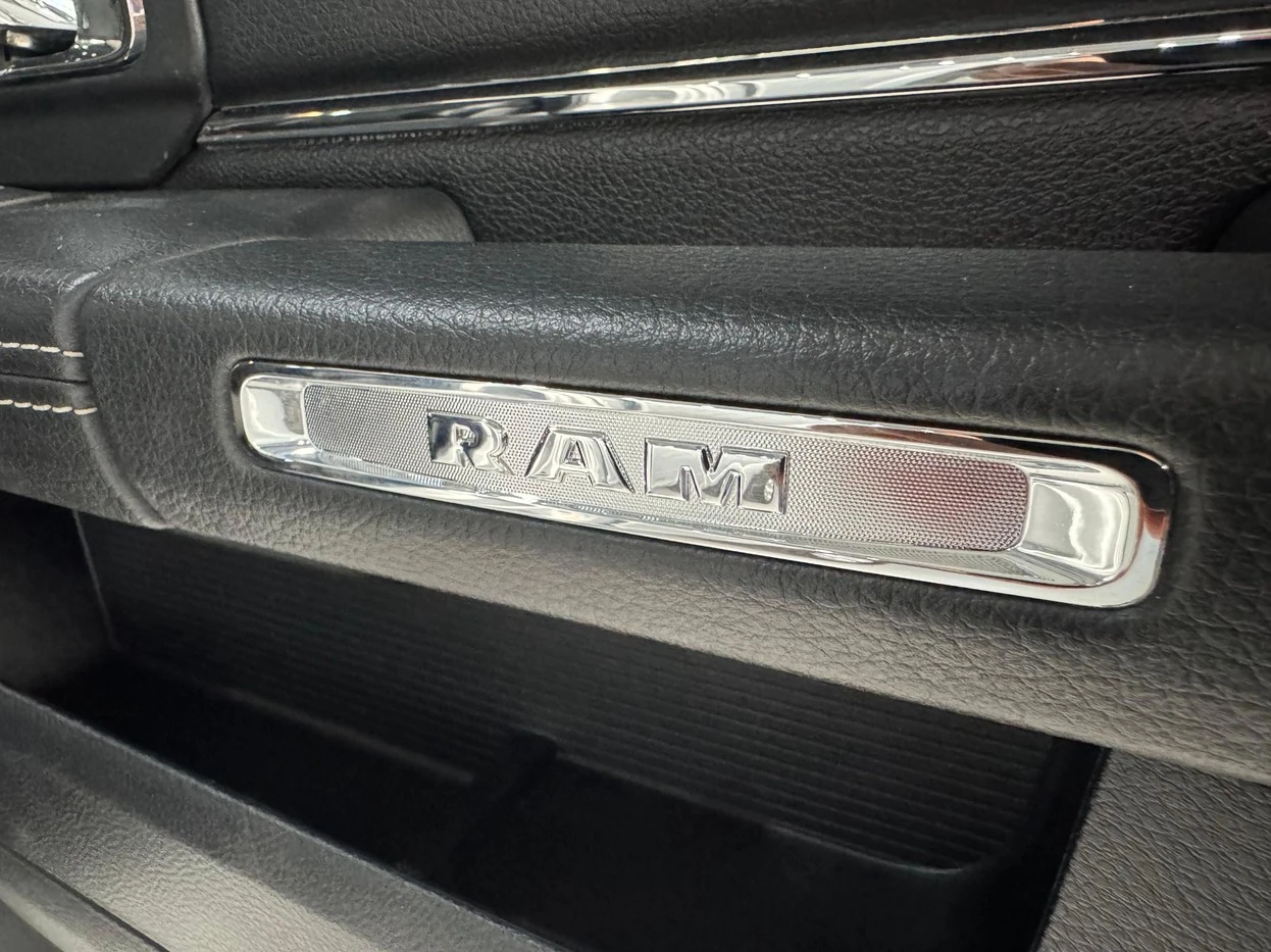 DODGE RAM