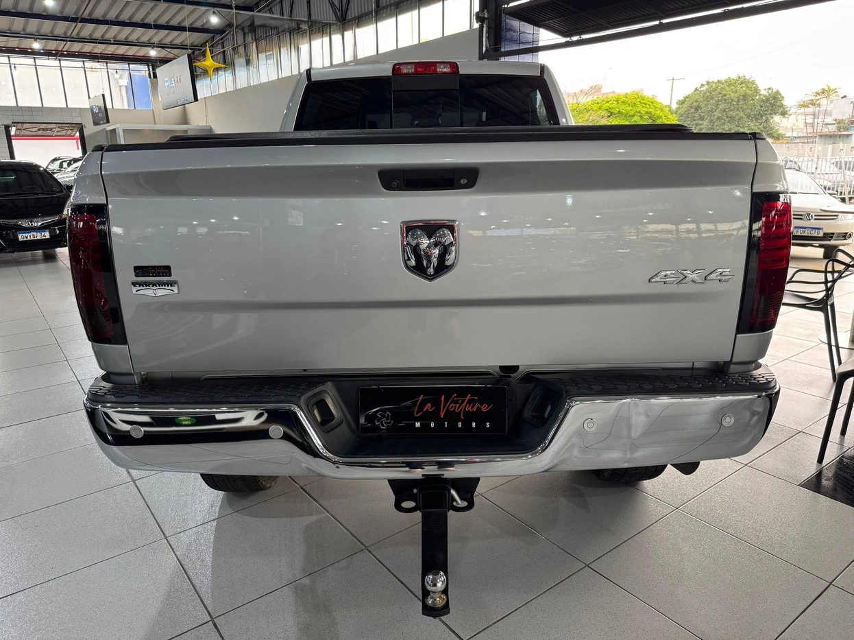 DODGE RAM