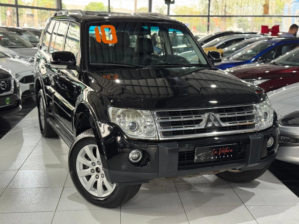 MITSUBISHI PAJERO FULL