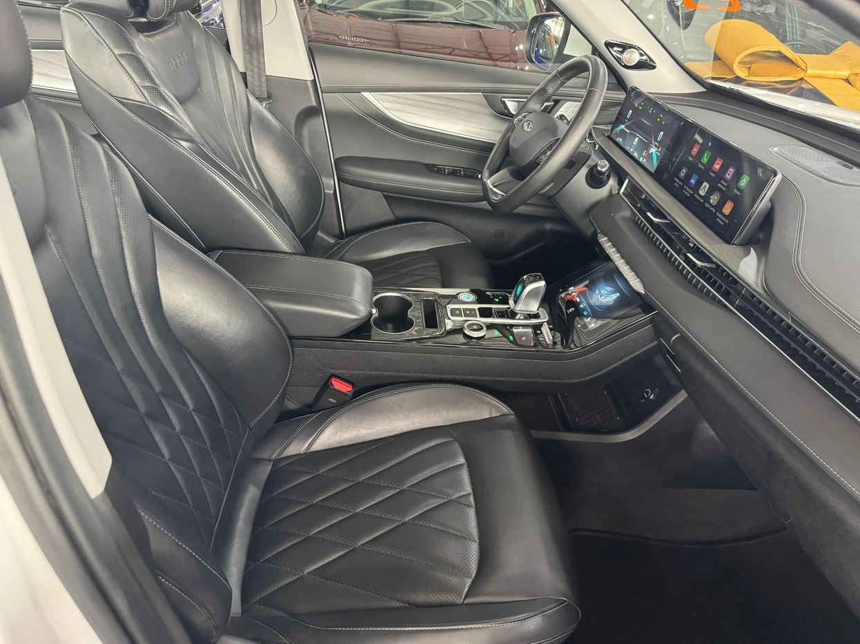 CHERY TIGGO 8