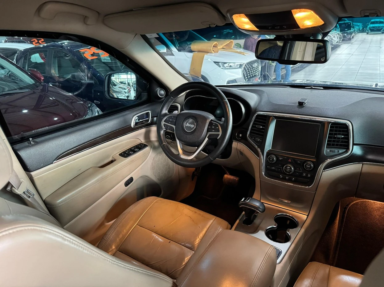 JEEP GRAND CHEROKEE