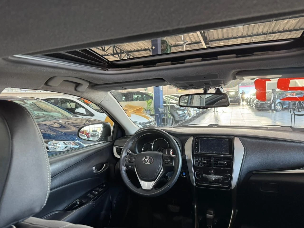 TOYOTA YARIS