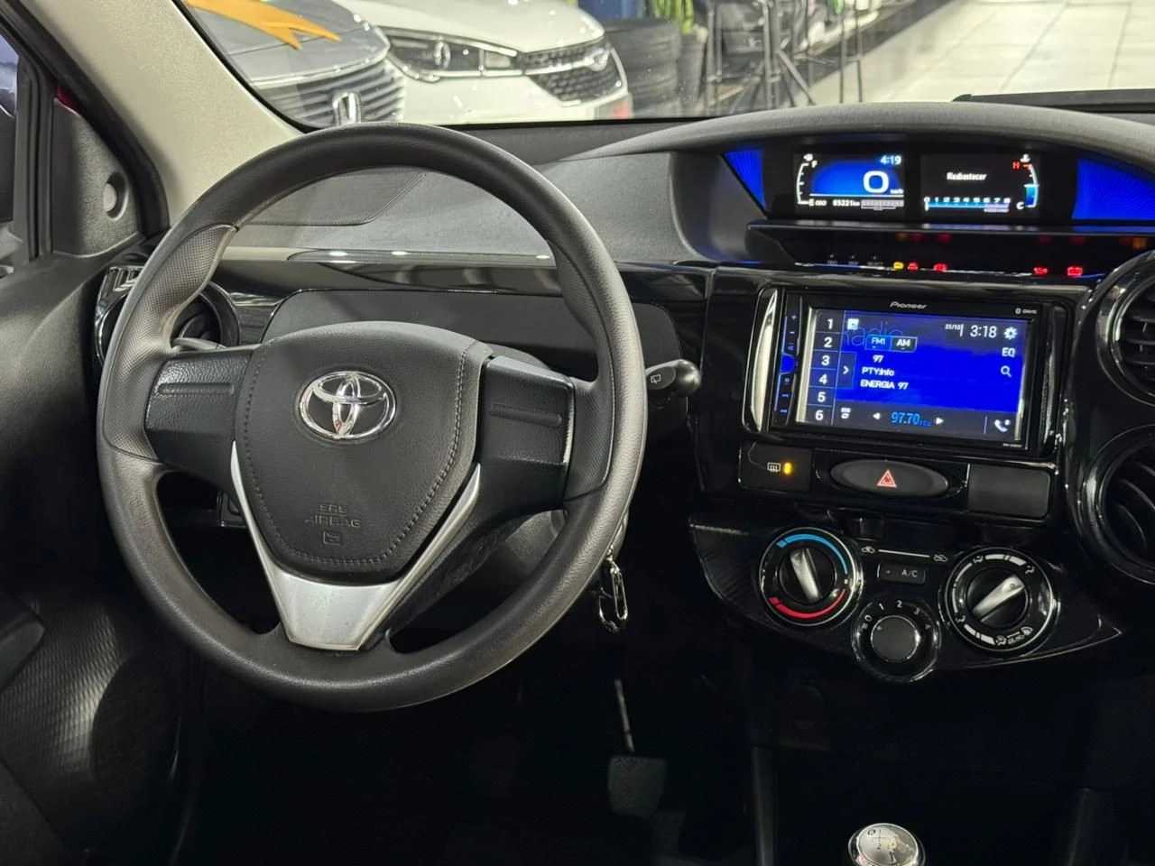 TOYOTA ETIOS