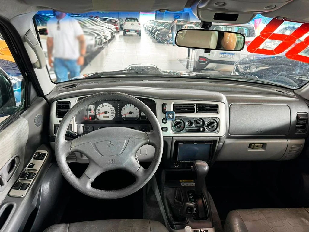 MITSUBISHI PAJERO SPORT