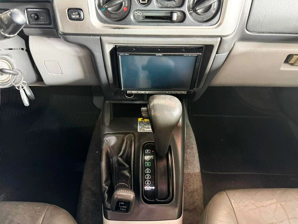 MITSUBISHI PAJERO SPORT