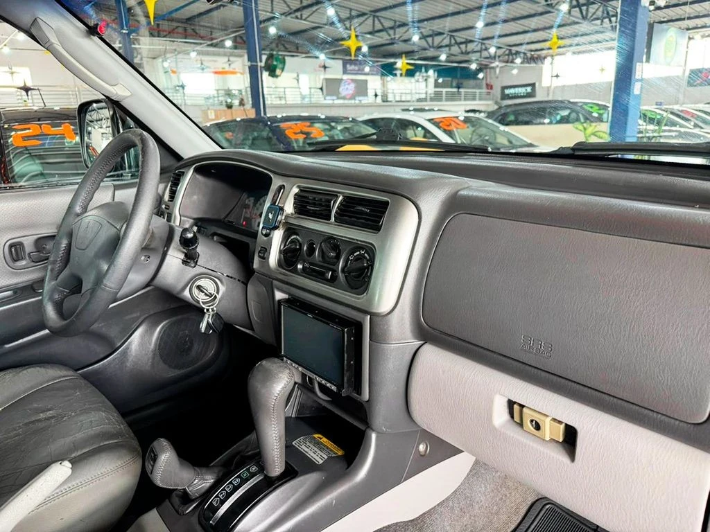 MITSUBISHI PAJERO SPORT