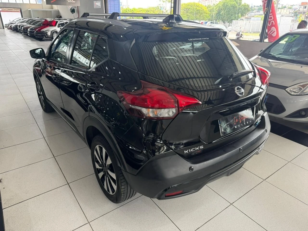 NISSAN KICKS