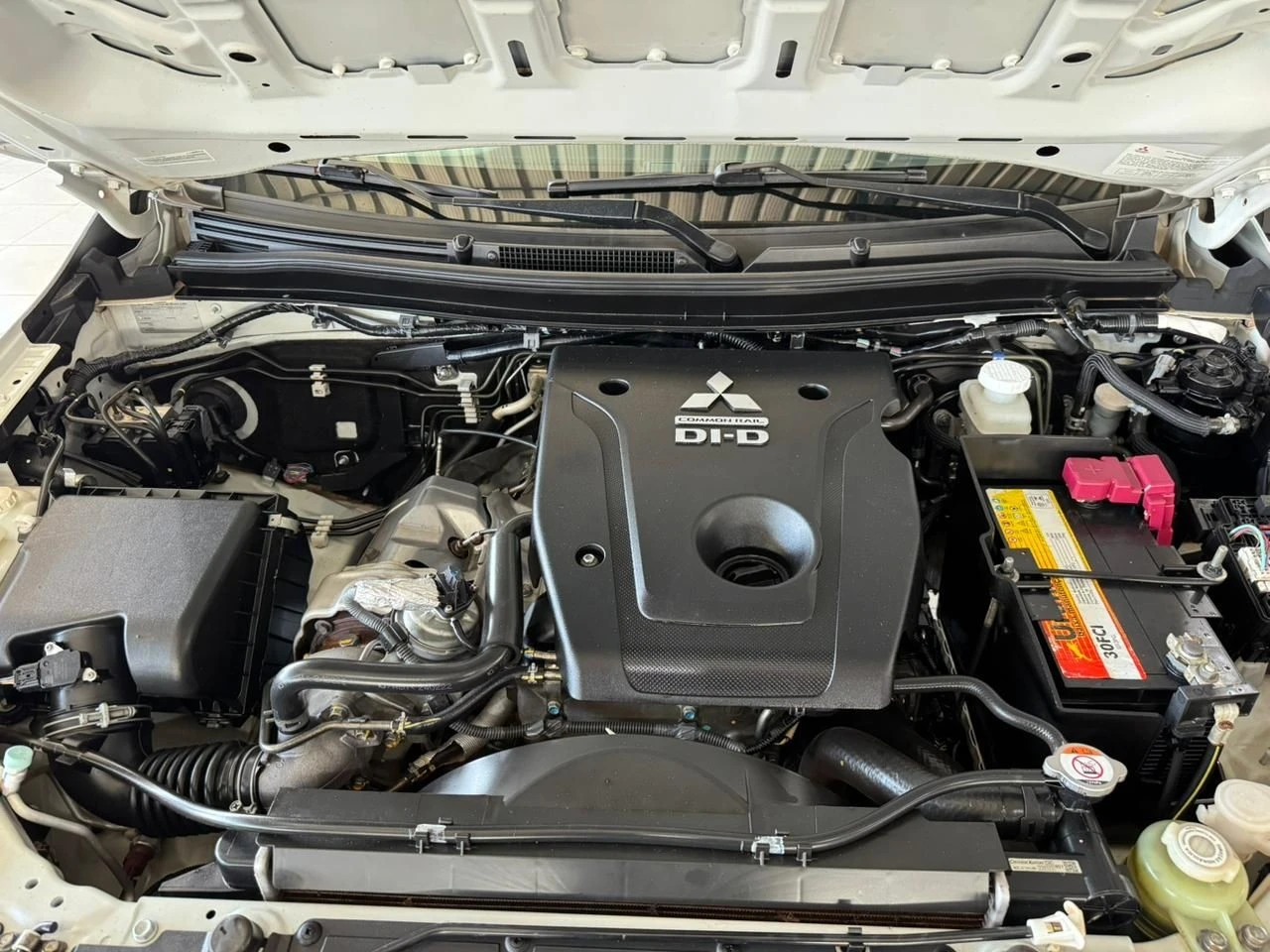 MITSUBISHI L200 TRITON