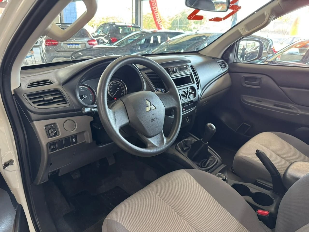 MITSUBISHI L200 TRITON