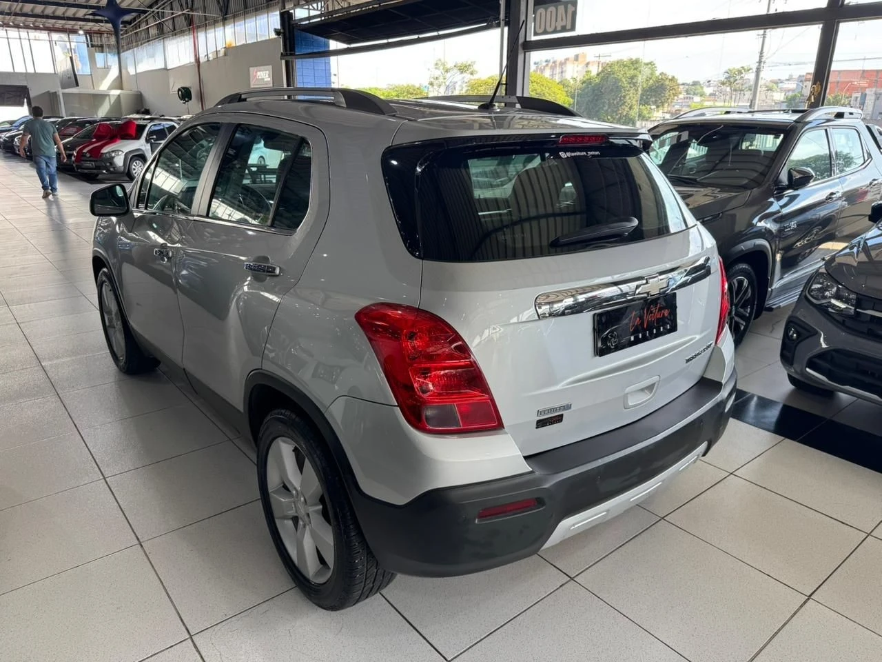 CHEVROLET TRACKER