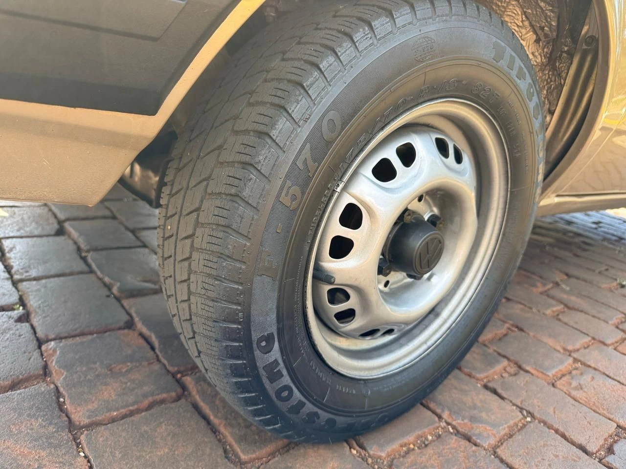 VOLKSWAGEN GOL