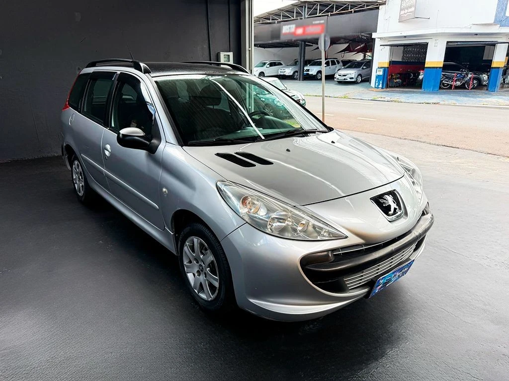 PEUGEOT 207
