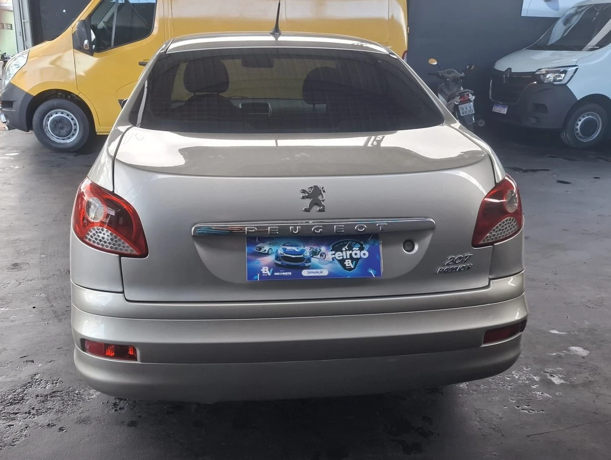 PEUGEOT 207
