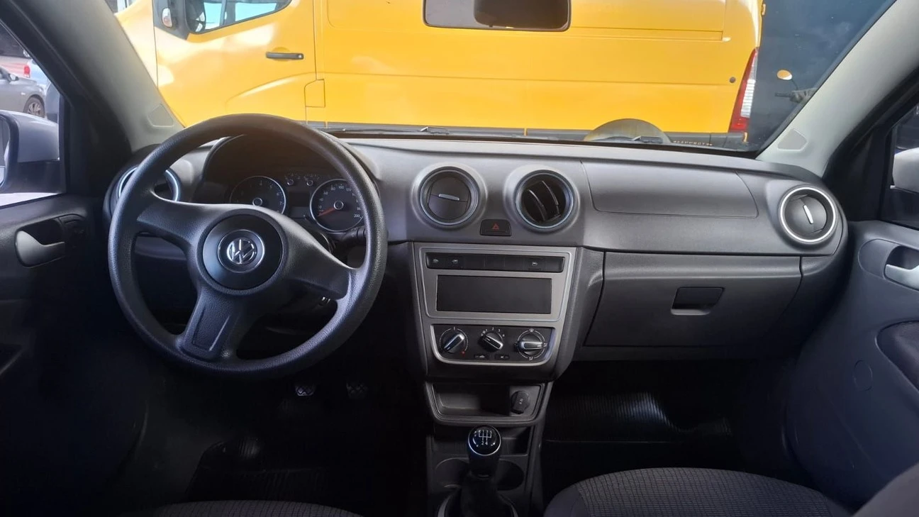 VOLKSWAGEN GOL