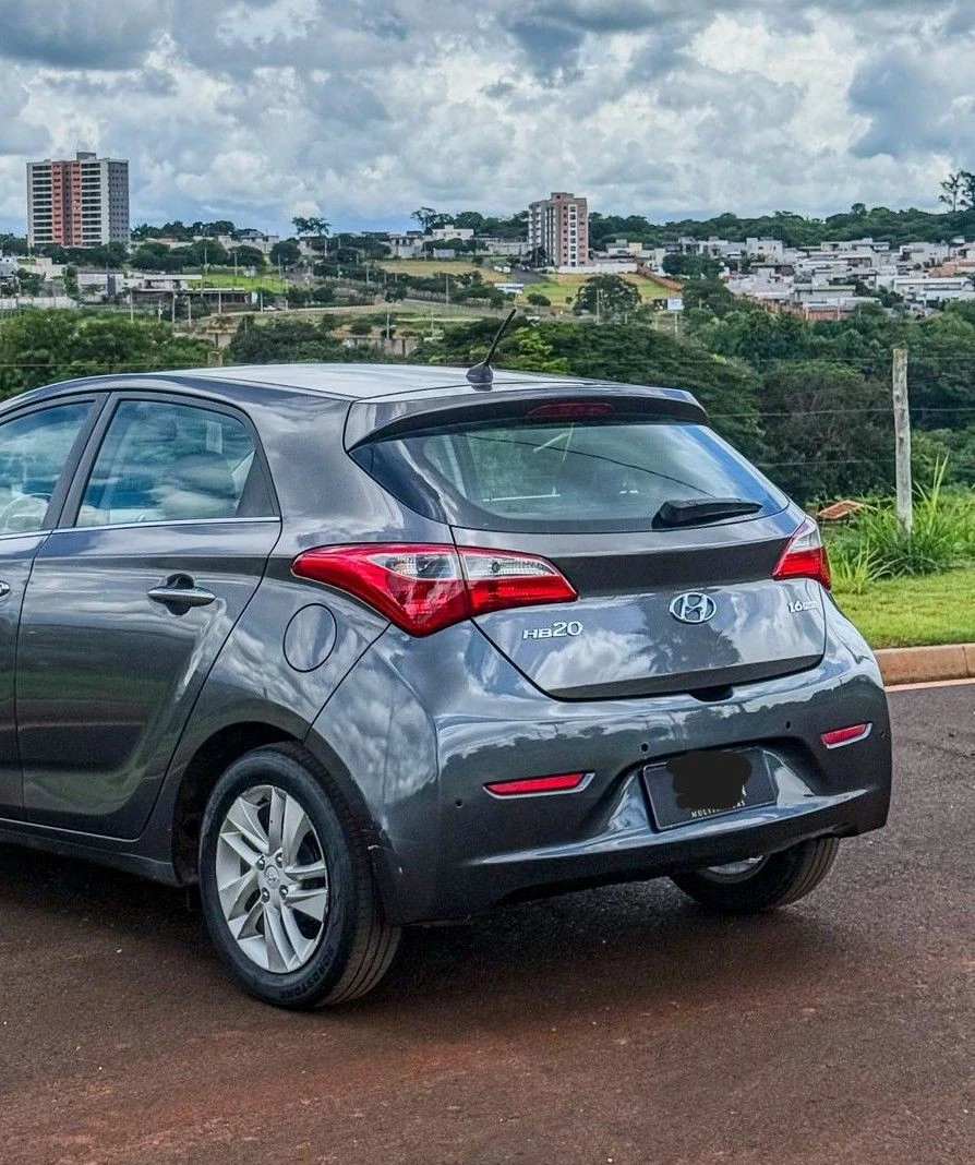 HYUNDAI HB20