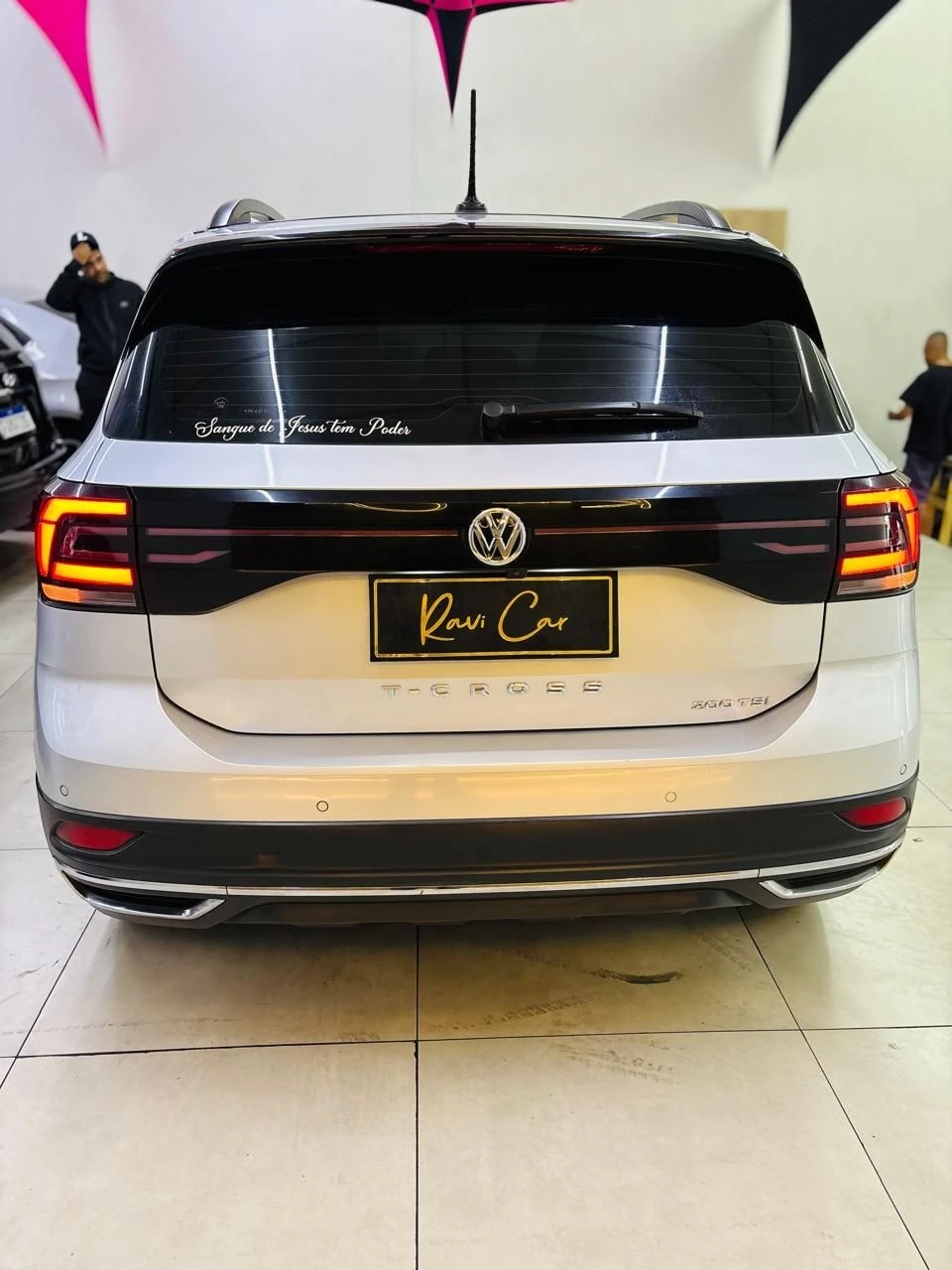 VOLKSWAGEN T-CROSS