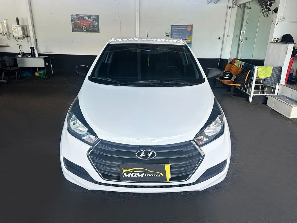 HYUNDAI HB20