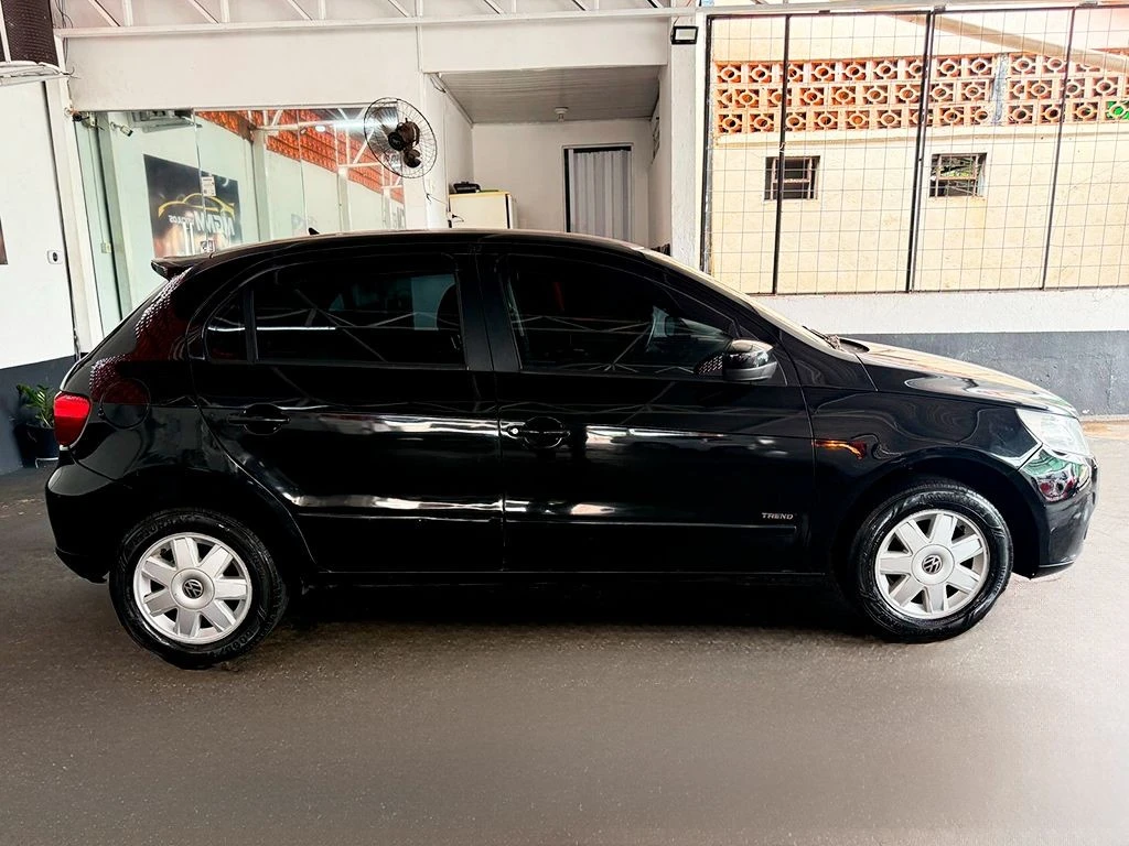 VOLKSWAGEN GOL