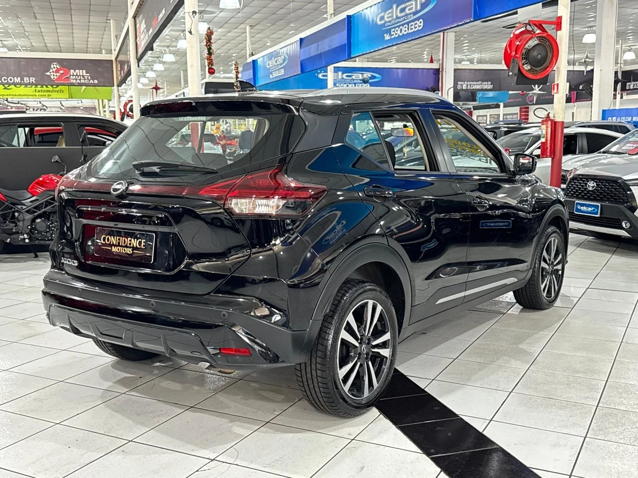 NISSAN KICKS