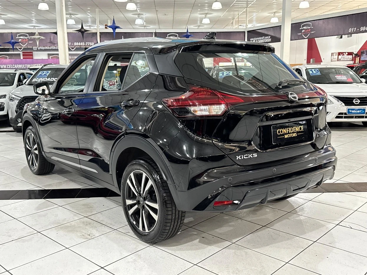 NISSAN KICKS