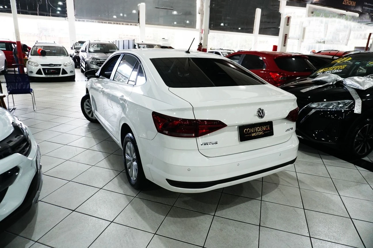VOLKSWAGEN VIRTUS
