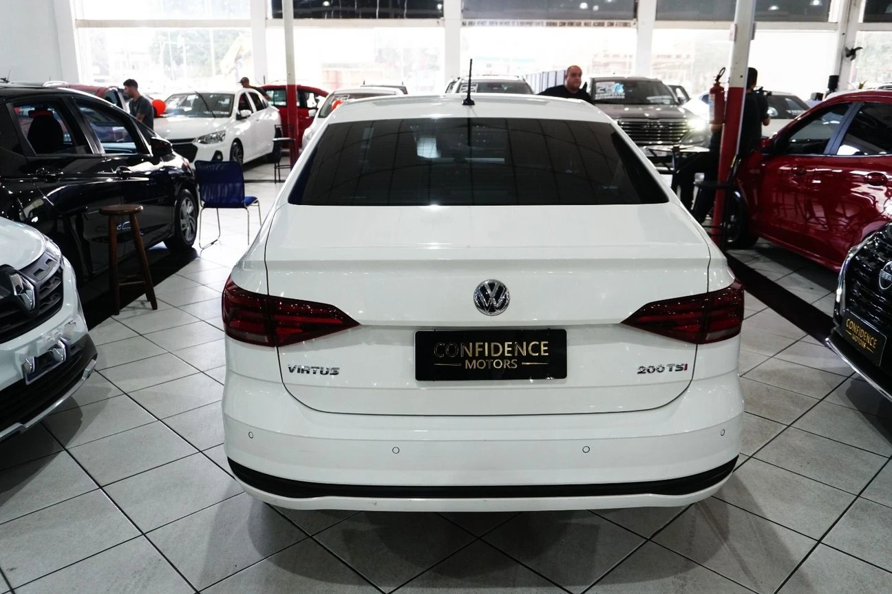 VOLKSWAGEN VIRTUS