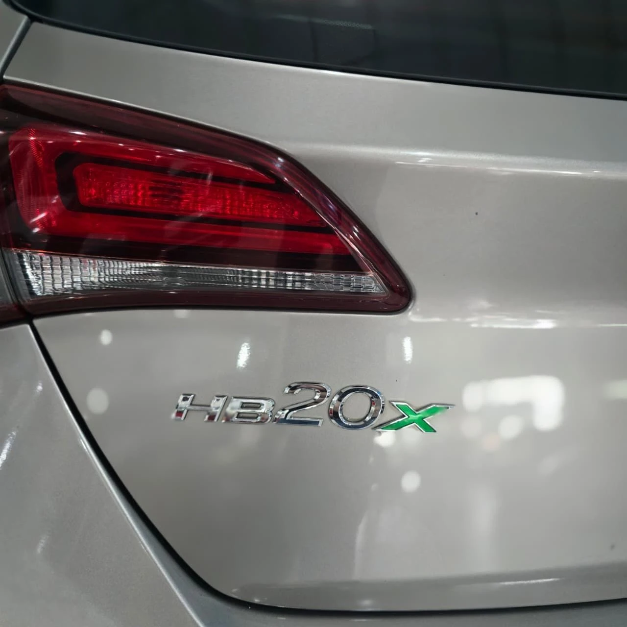 HYUNDAI HB20X