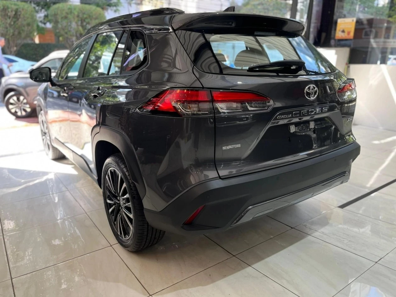TOYOTA COROLLA CROSS
