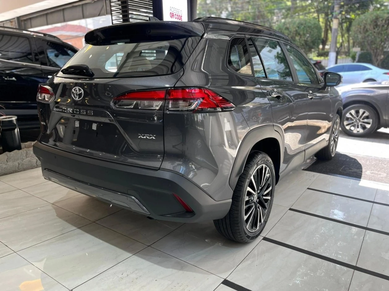 TOYOTA COROLLA CROSS