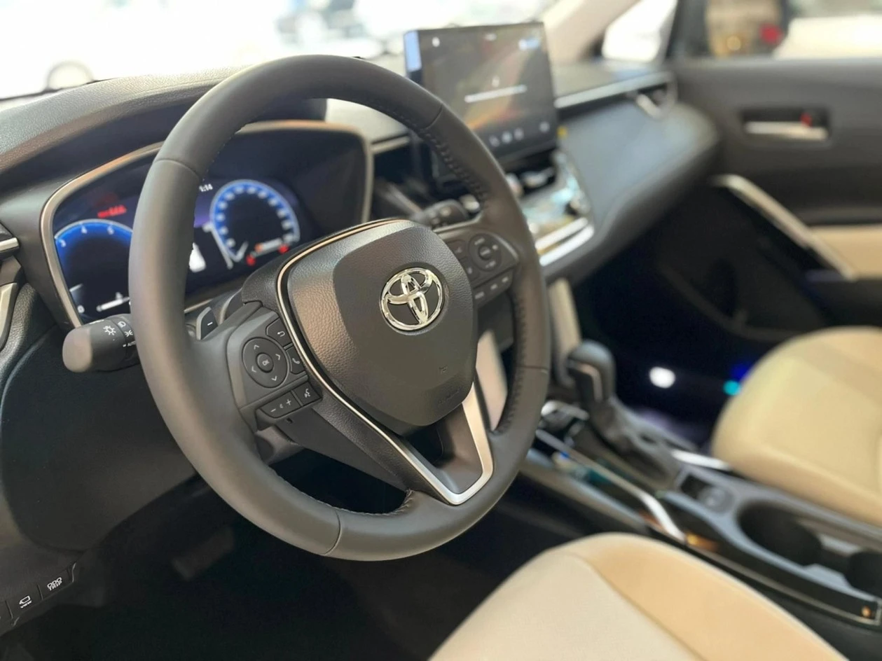 TOYOTA COROLLA CROSS