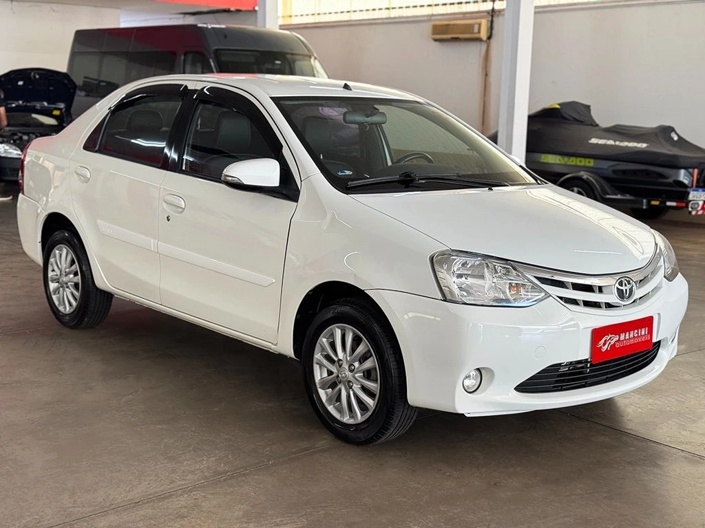 TOYOTA ETIOS