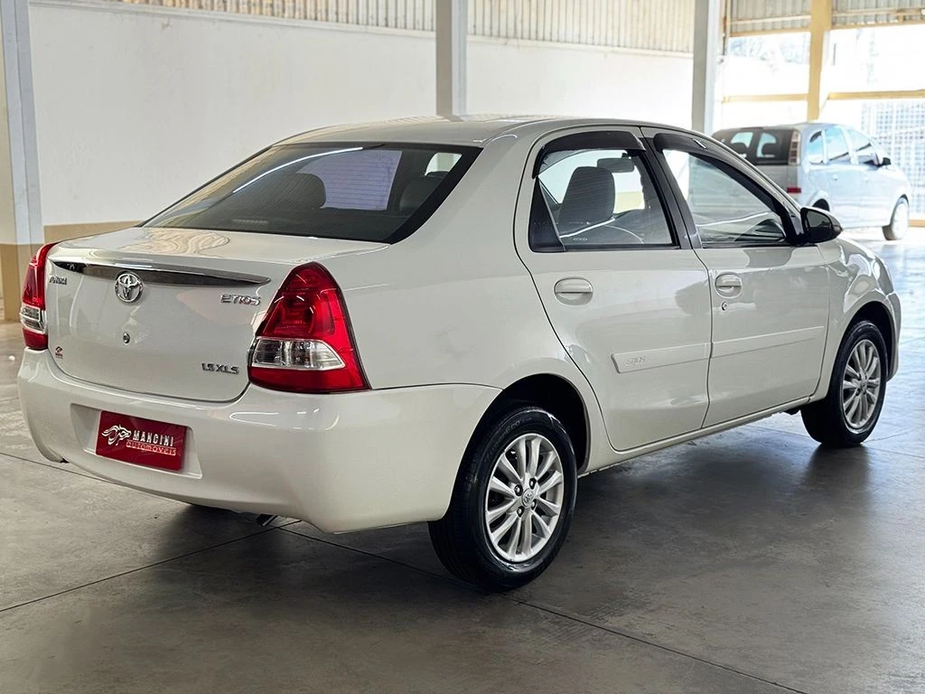 TOYOTA ETIOS